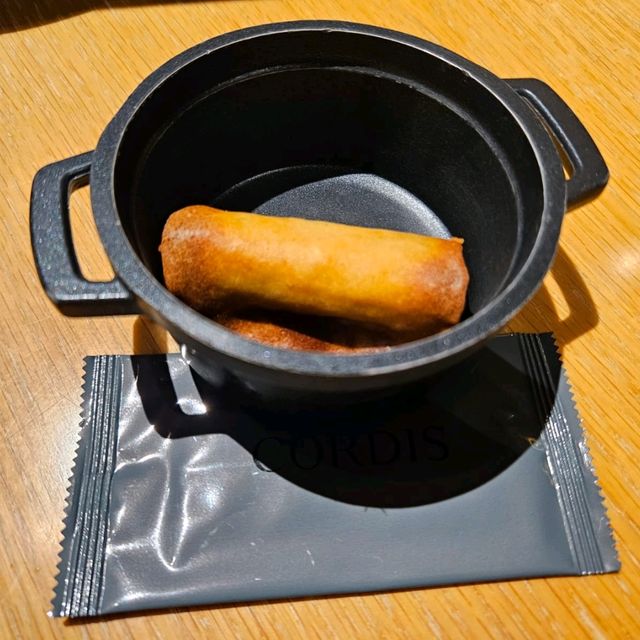 旺角區鬧市中的寧靜酒吧 旺角區鬧市中的寧靜酒吧