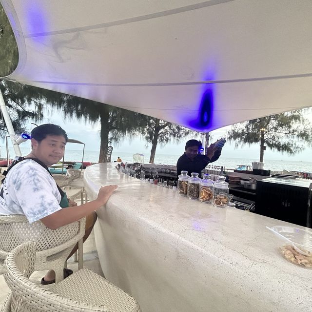 Beach society หัวหิน