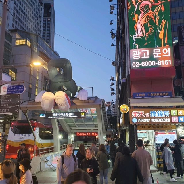 試了好多不同的新明洞街頭小吃🤩