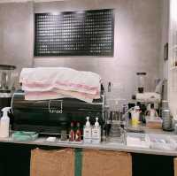 「Tuned Coffee & Roastery」旺角：舒適環境，優質精緻美食