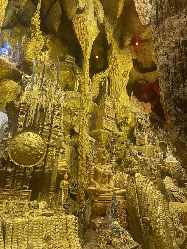 วัดมณีวงศ์ นครนายก