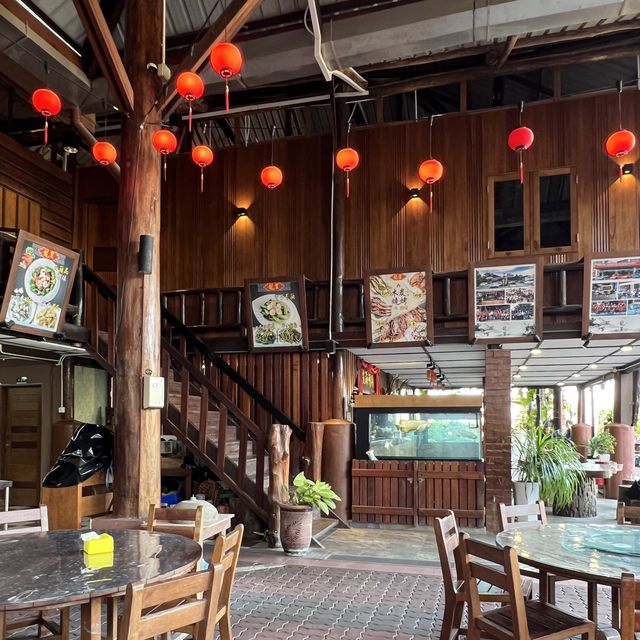 Great Seafood @ Village Unique Restaurant