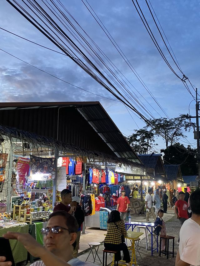 ตลาดน้ำคลองแห สงขลา