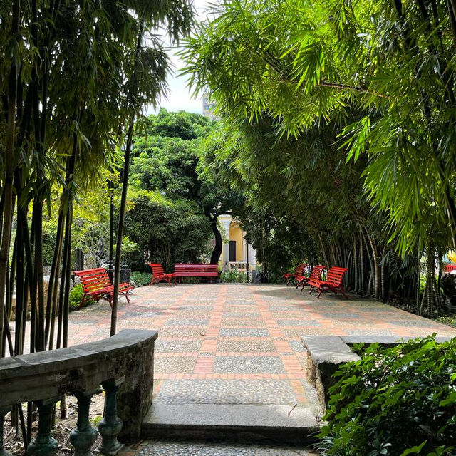 Lou Lim Ieoc Garden With a Troubled History