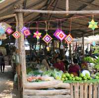 ตลาดซาวไฮ่ ตลาดวิถีชุมชนสุดชิค อ.บ้านไร่ จ.อุทัยธานี