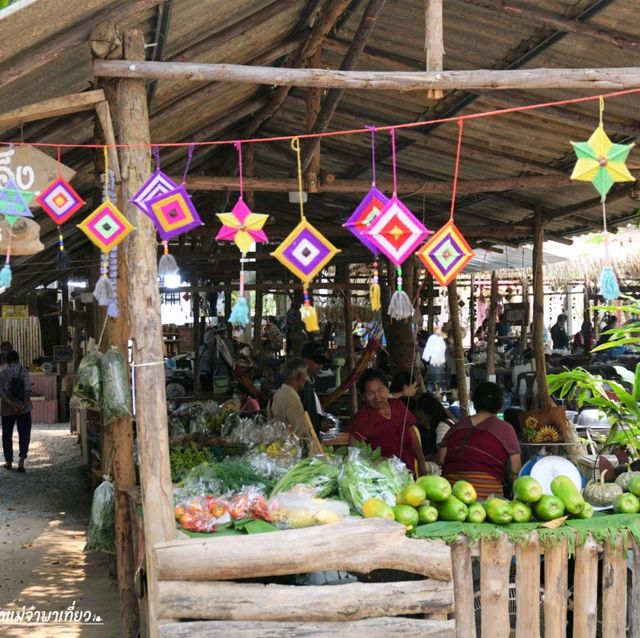 ตลาดซาวไฮ่ ตลาดวิถีชุมชนสุดชิค อ.บ้านไร่ จ.อุทัยธานี