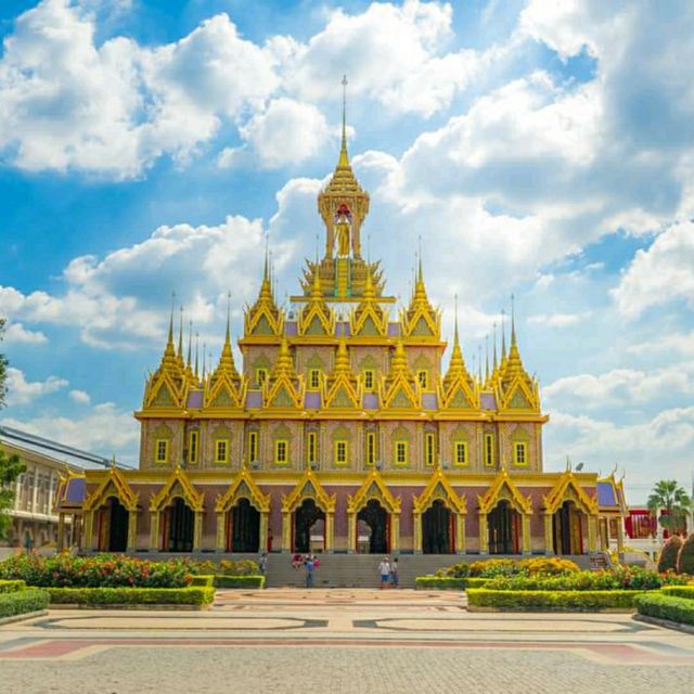 ปราสาททองคำ วัดท่าซุง อำเภอเมือง อุทัยธานี
