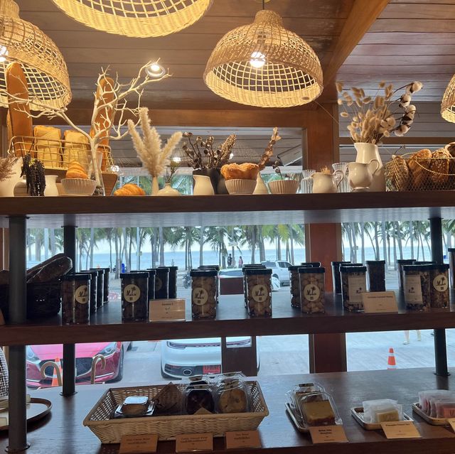 Aloha Beach Café
