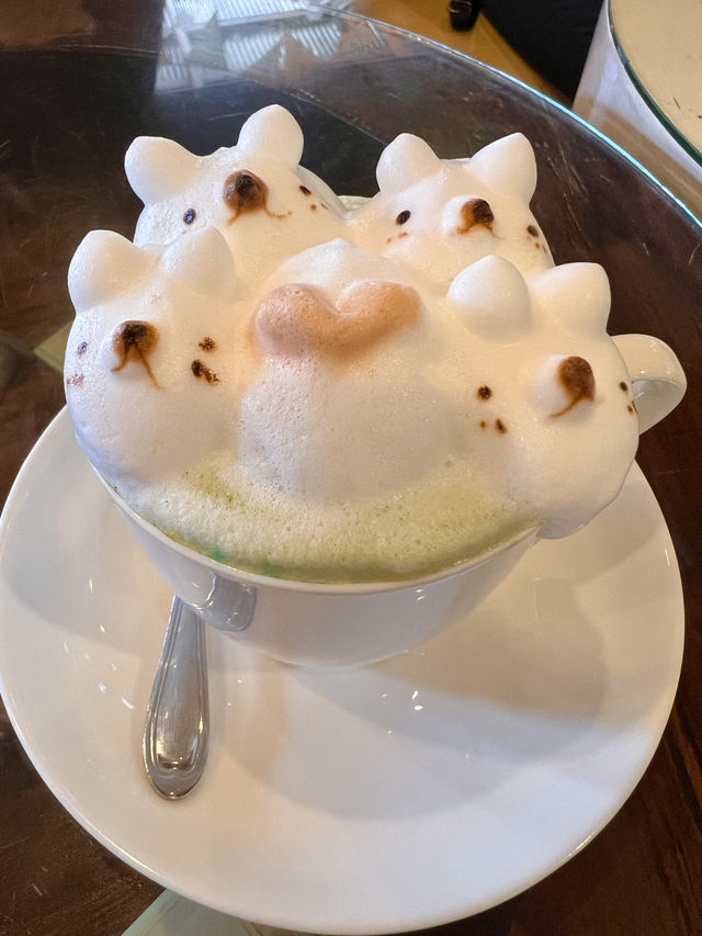 Bear Hug Cafe 