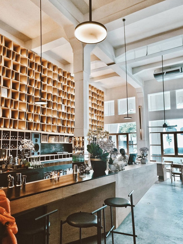 HISTORICAL X MODERN BRASSERIE IN SURABAYA🇮🇩