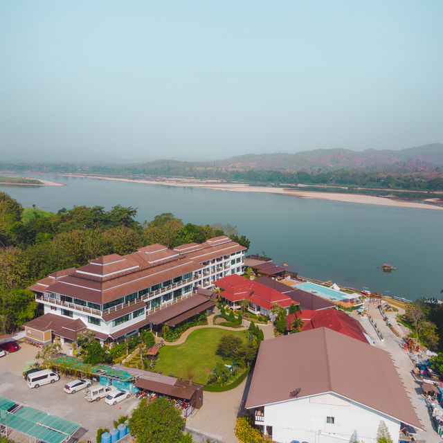 โรงแรมริมน้ำโขงในเชียงคาน 