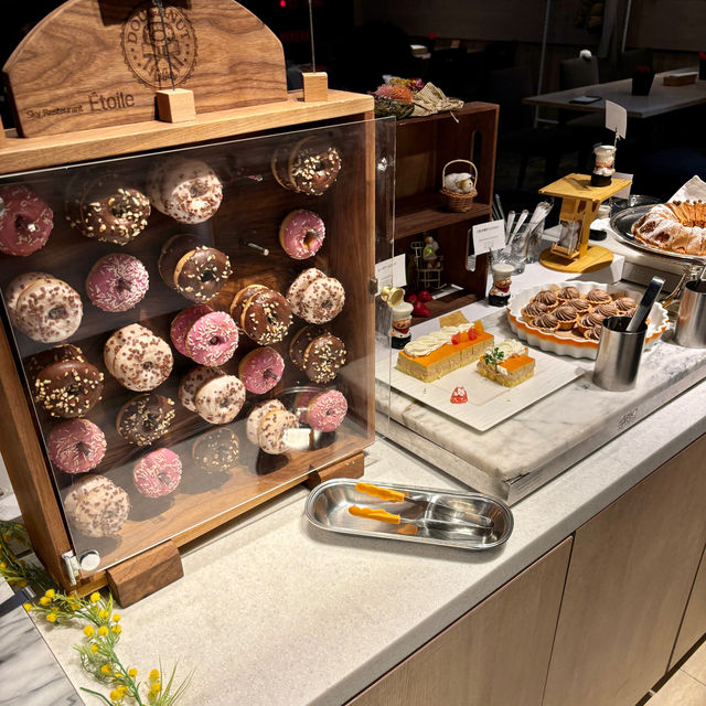 【大阪・天王寺】本ズワイ蟹の食べ放題が人気「Etoile（エトワール）」