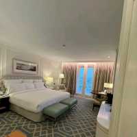 Opulence Meets Comfort: Langham Sydney Hotel