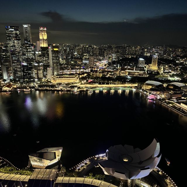 Singapore City Light ค่ำคืนสุดโรแมนติก