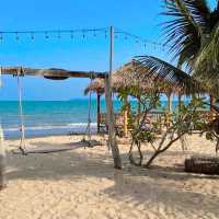 📌 Warm Beach Resort