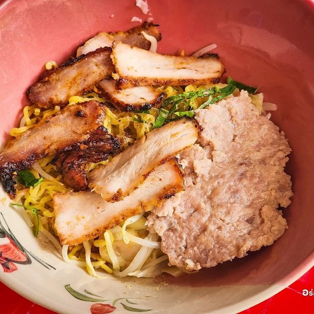 🍜ก๋วยเตี๋ยว ป้าหลอม