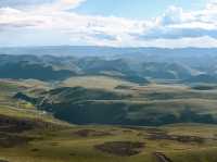 Exploring the Vast Grasslands of Kangding: A Breath of Fresh Air