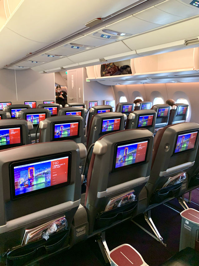北海道　札幌観光　羽田へJAL最新鋭のA350-900で快適フライト！