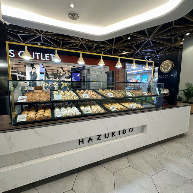 Butter Bliss: Hazukido's Heavenly Croissants at Mid Valley Southkey 🇲🇾