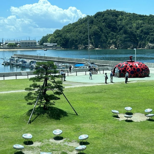 岡山県からフェリーで直島へ
