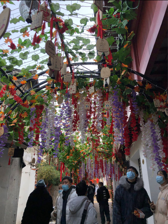 A Day Trip to Qibao Ancient Town in Shanghai 🇨🇳