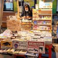 ถนนคนเดินวัวลาย:Wua Lai Walking Street 