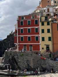 五漁村第一小村莊‼️Riomaggiore🙆🏻‍♀️依山而建小屋🤓