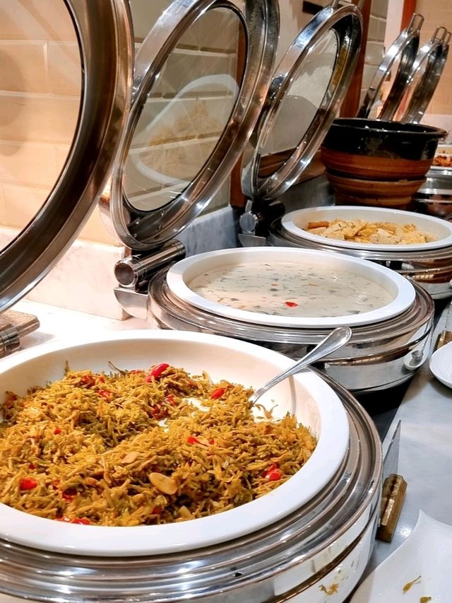 MORNING FEAST : KEMPINSKI BUFFET BREAKFAST