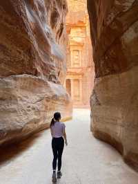 MUST SEE 7 Wonders of the World - Ancient PETRA city