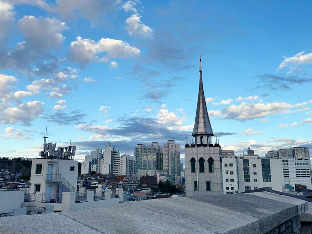 Secret local spot to watch sunset nearby Dongdaemun Design Plaza 