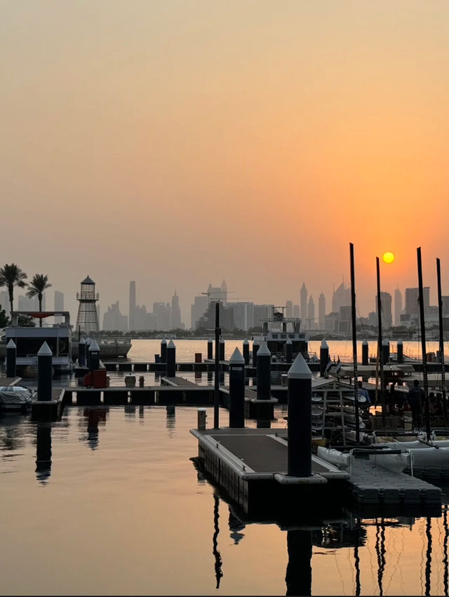 Watching beautiful sunset in Yunxi Port, Dubai creek 🌇