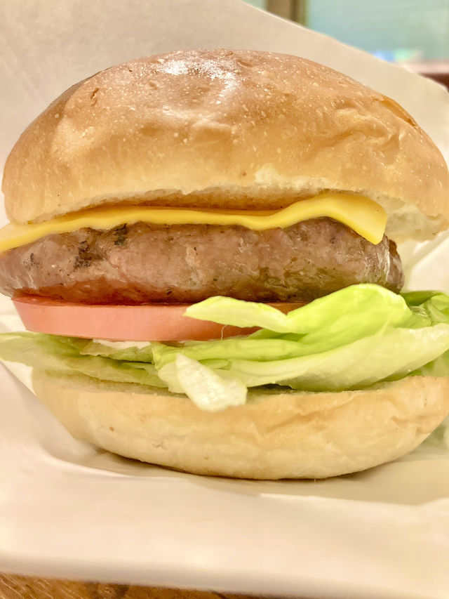 【岩国グルメ旅】お店の中はもぅアメリカなレストラン
