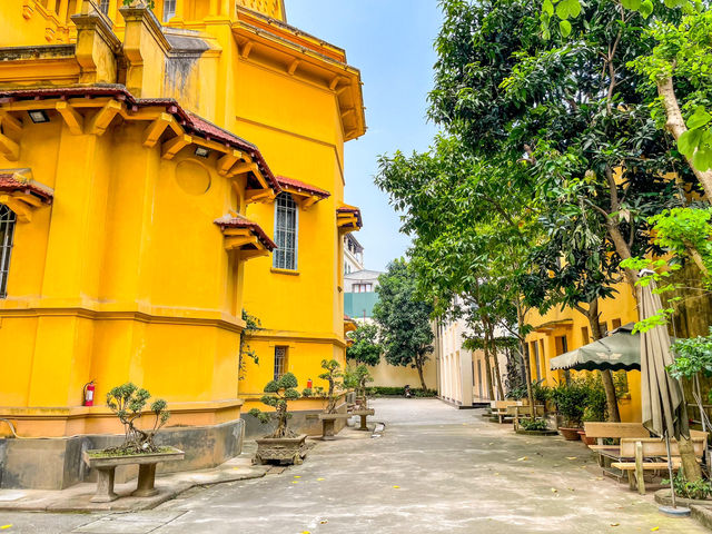 Nhà Thờ giáo xứ Cửa Bắc 북문교구성당...