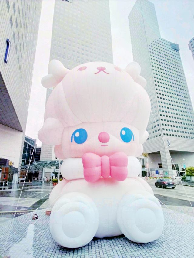 Festive Wonderland of Joy at Suntec City