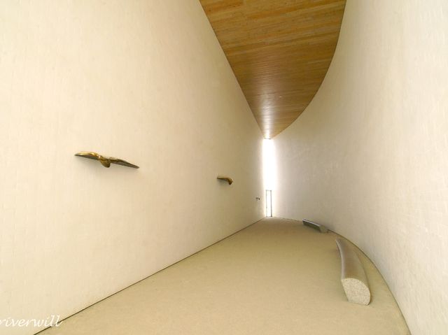 【岡山県】ふしぎな浮遊感を楽しむ「奈義町現代美術館」