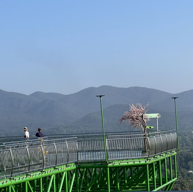 Sky Walk ณ วัดพระธาตุดอยสะเก็ด