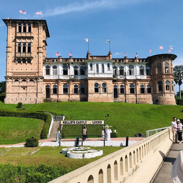 Mysterious and Romantic Getaway at Kellie's Castle!