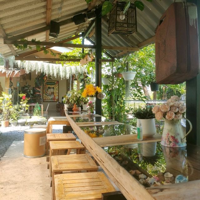 ข้าวหมูทอดร้านลับในเมืองทองธานี