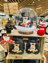 Make Every Moment Magical with Jaya Grocer’s Holiday Specials