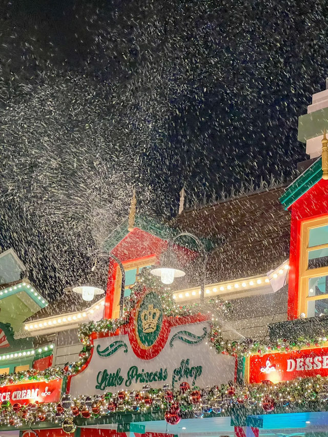 คิดถึงดิสนีย์แลนด์ ☃️ 🎄 ไป Chocolate Ville แทนได้