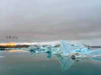 冰島景點推薦｜冰島藍冰洞、Jokulsarlon傑古沙龍冰河湖、鑽石冰沙灘Diamond Beach