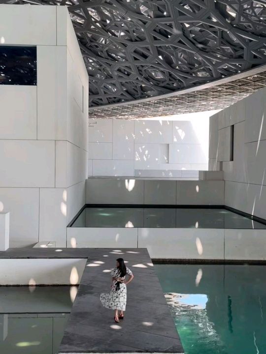 An awesome visit to this beautiful mosque sheikh zayed 💜