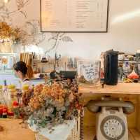 MOD Cafe Singapore