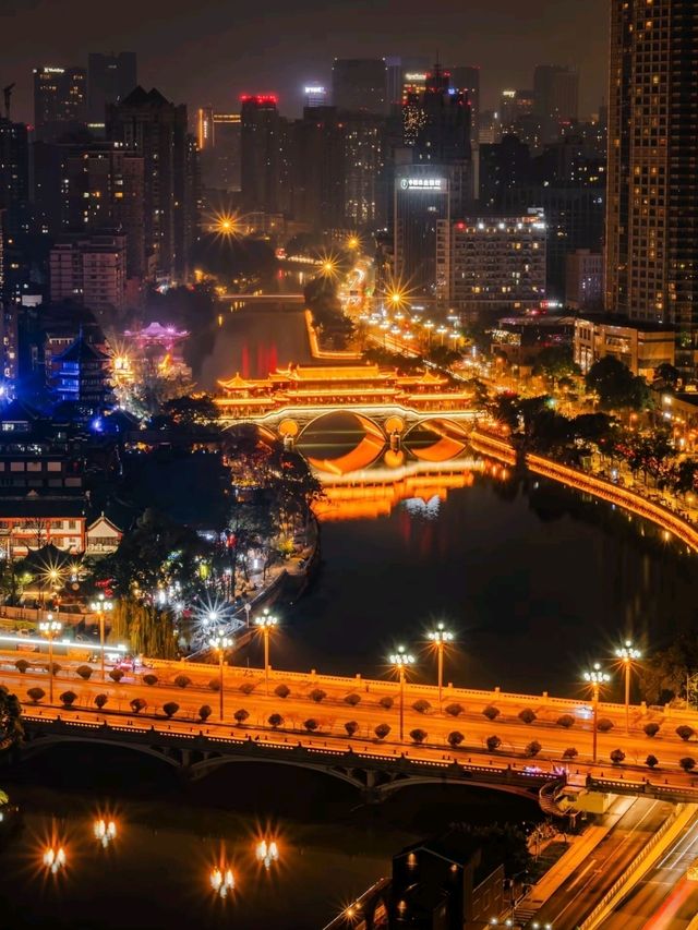 四川成都‐充滿煙火氣的城市🥹，夜景真的很美呀🌃🤍