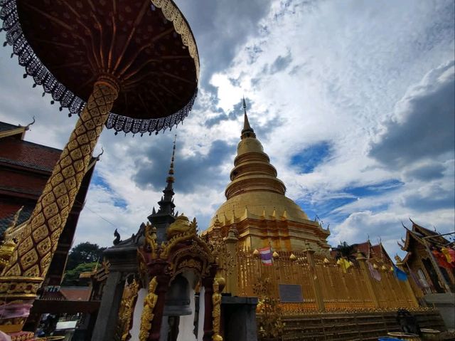 พระธาตุเก่าแก่ คู่เมืองหริภุญชัย และดินแดนล้านนา