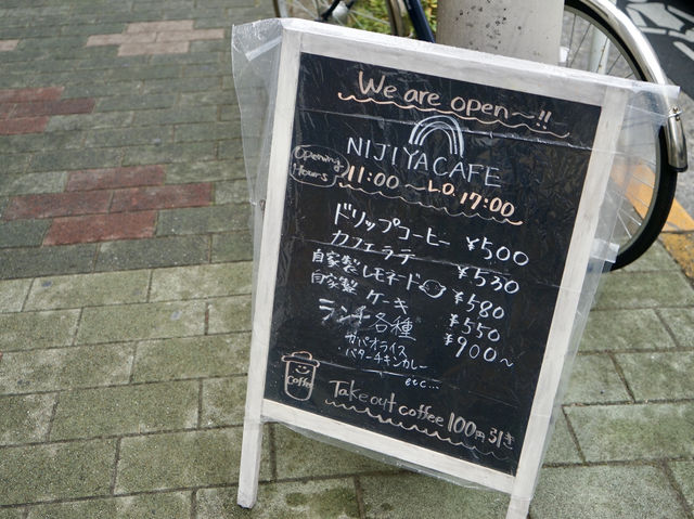 Healthy Lunch & Rich Cheesecake at NIJIYA cafe&dining