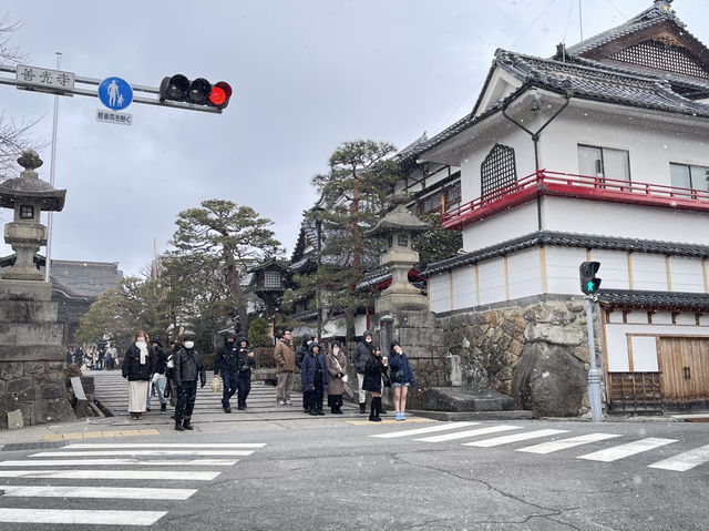 วัดเซนโคจิ (Zenkoji Temple)