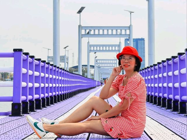 สะพานม่วงลอยน้ำ แลนด์มาร์คใหม่จังหวัดชลบุรี