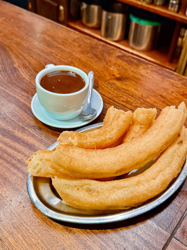 세비야에서 가장 유명한 츄러스 맛집 추천🇪🇸