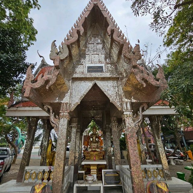 วัดเชิงเลน นนทบุรี
